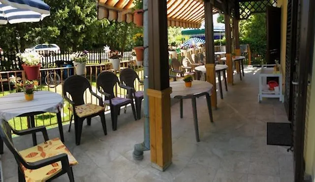 Adam Vendeghaz Hotel Siofok