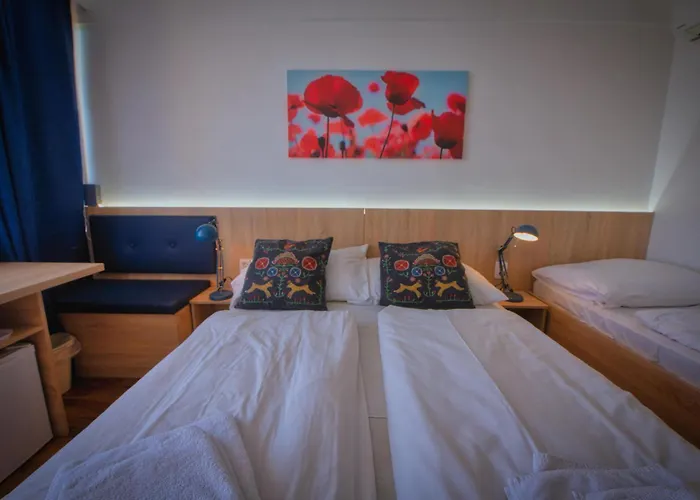 Siofok hotels near Oriaskerek Siofok