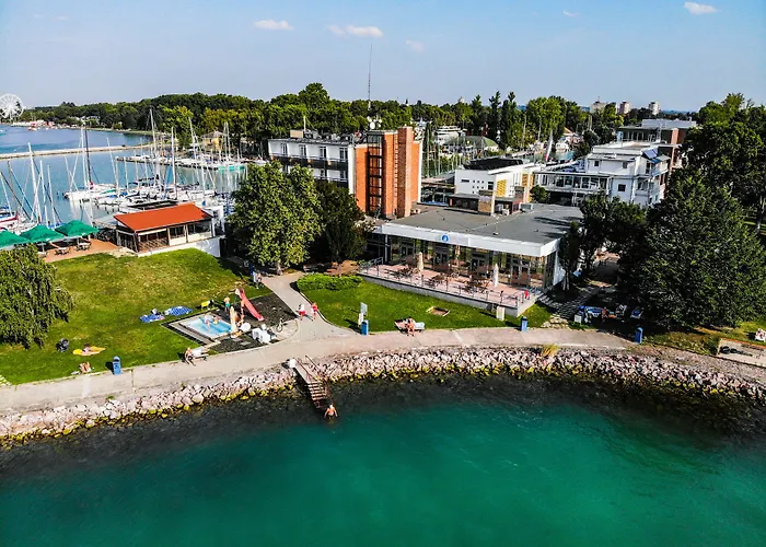 Hotel Yacht Wellness & Business Siofok