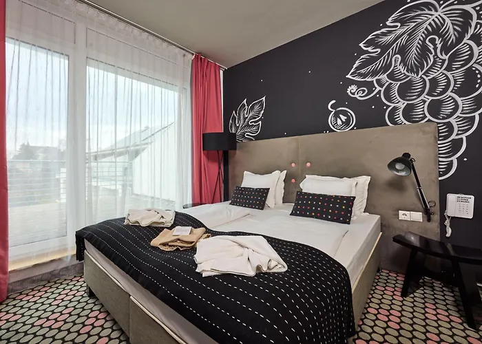 Badacsonytomaj Hotels